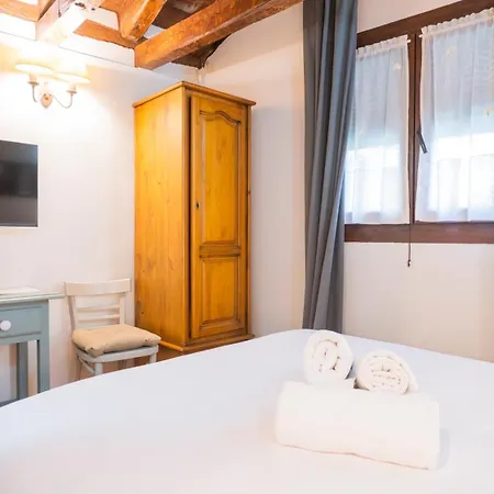 Guest house Hostal Alfonso XII By Toledo Ap 2*